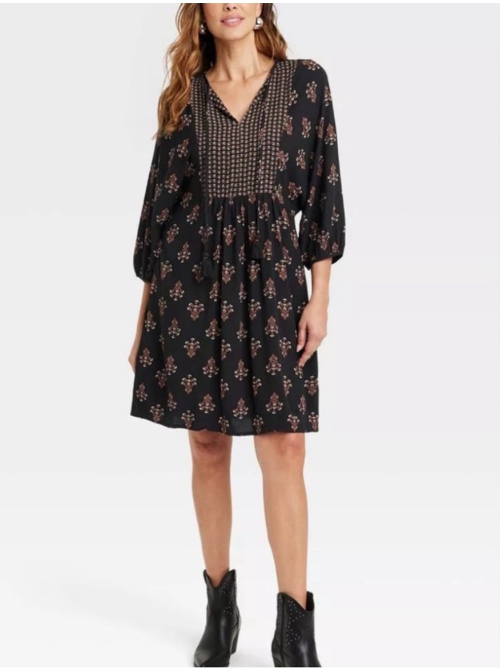 Knox Rose Black Floral V-Neck Smocked Mini Dress